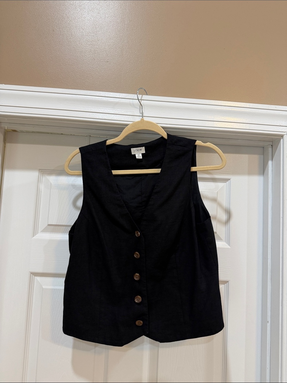 J. Crew Black Button-Front Sleeveless Vest Top. Sz med. Like new.